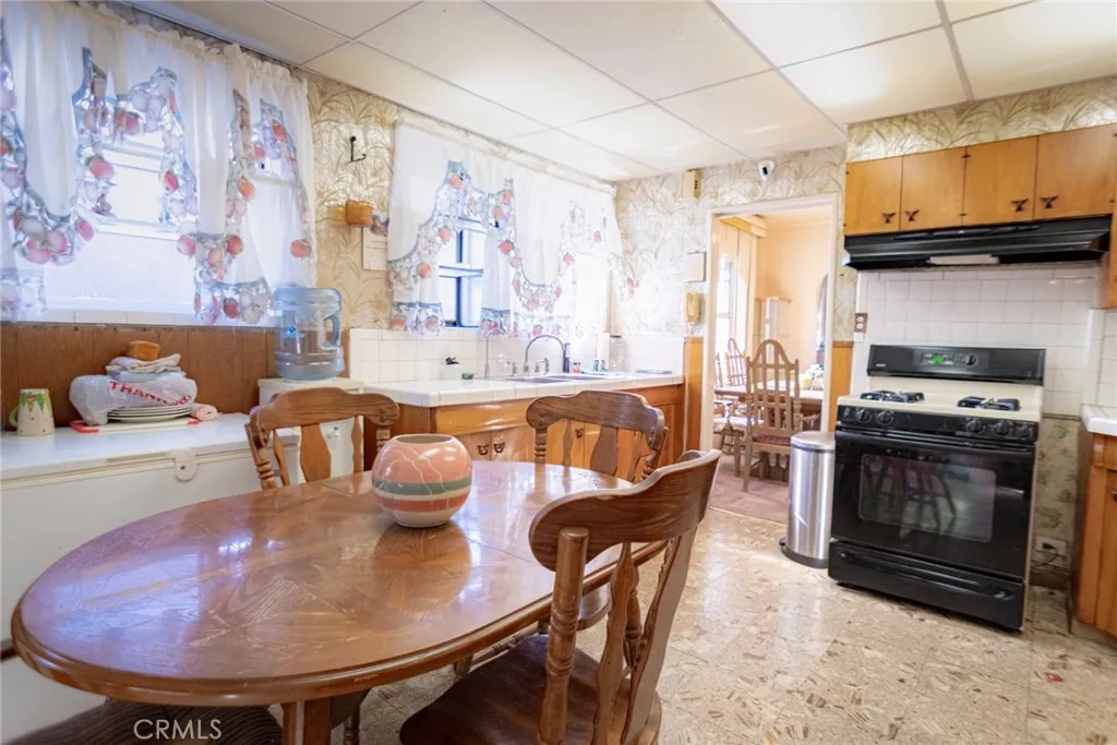 5934 Madden, Los Angeles, California 90043 home-pic-4