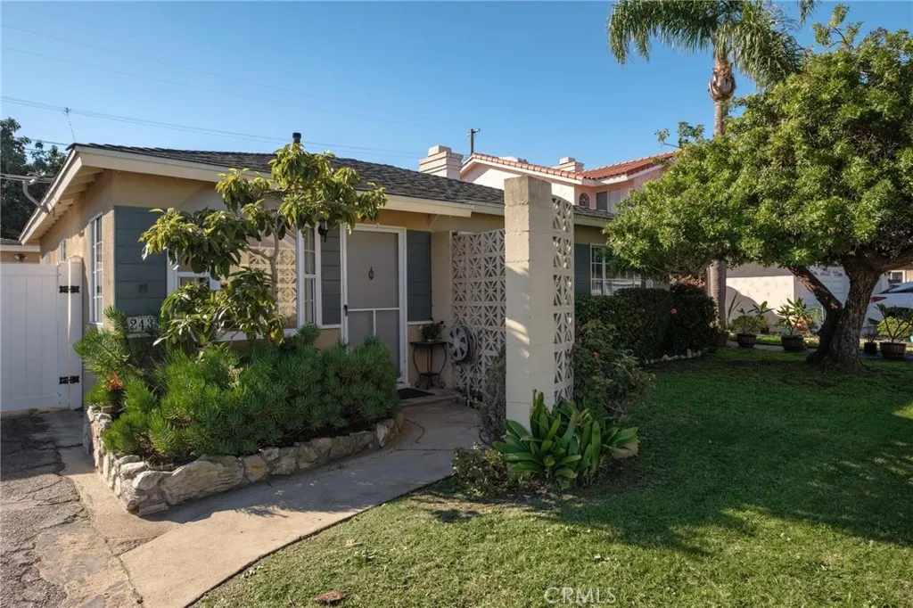 2432 W 237th Place, Torrance, California 90501 home-pic-2