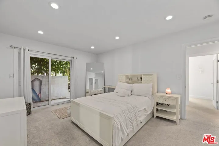641 Walther Way, Los Angeles, California 90049