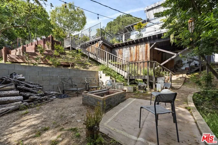 641 Walther Way, Los Angeles, California 90049