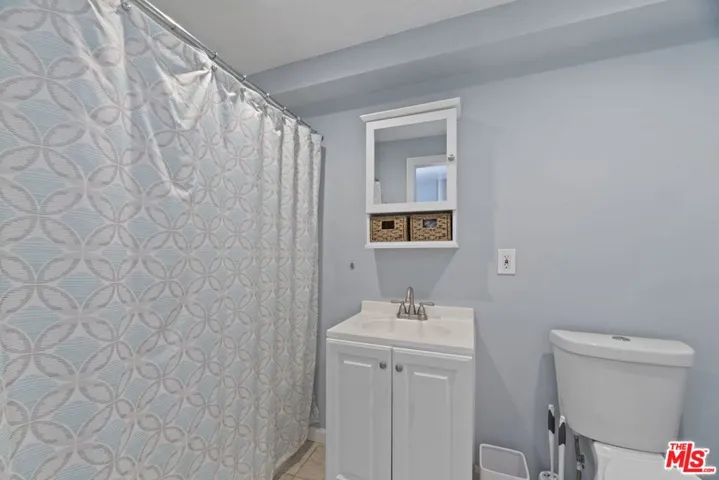 641 Walther Way, Los Angeles, California 90049