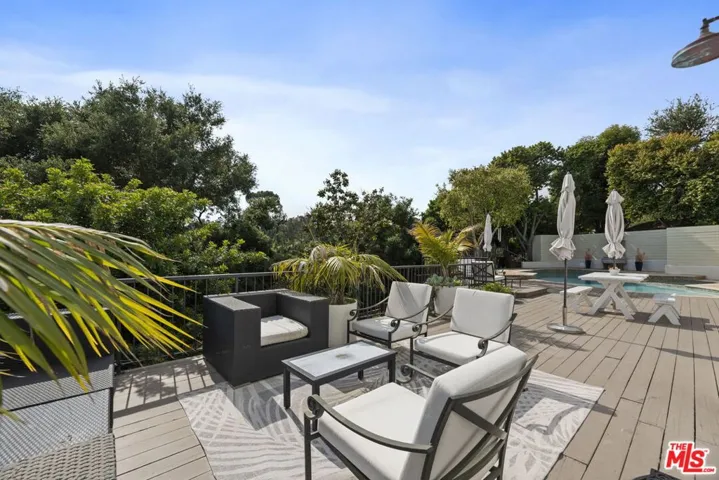 641 Walther Way, Los Angeles, California 90049