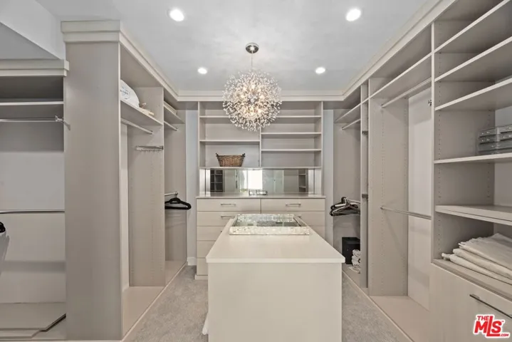 641 Walther Way, Los Angeles, California 90049