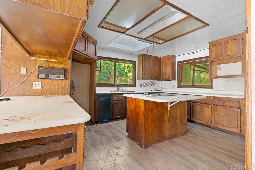 1654 Tierra Libertia, Escondido, California 92026 home-pic-10