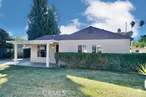 8654 Greenpoint Avenue, Riverside, California 92503 home-pic-32