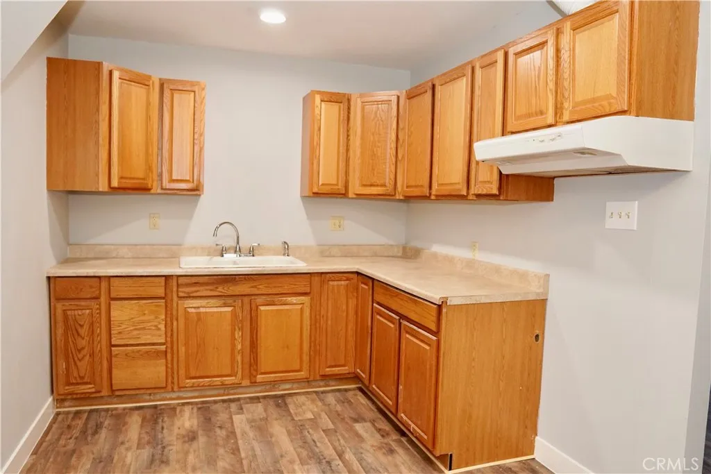 8654 Greenpoint Avenue, Riverside, California 92503 home-pic-7