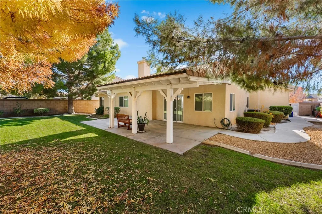2021 W Avenue J5, Lancaster, California 93536 home-pic-35
