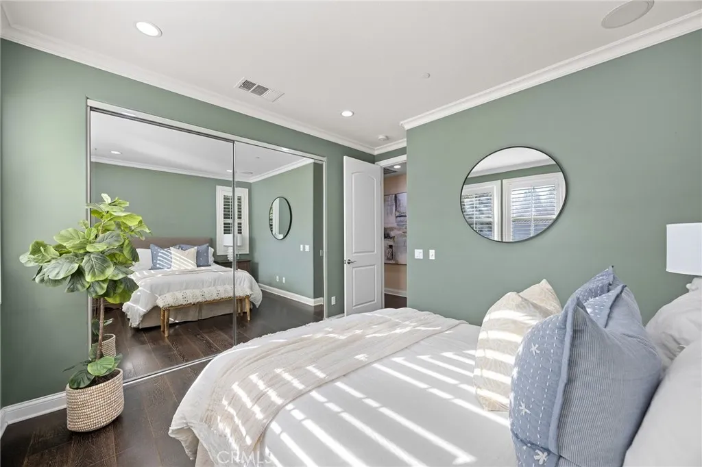 177 Compass, Irvine, California 92618 home-pic-15