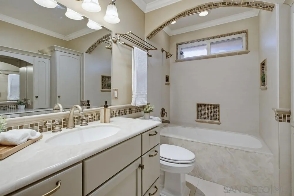11385 Paseo Albacete, San Diego, California 92129 home-pic-30