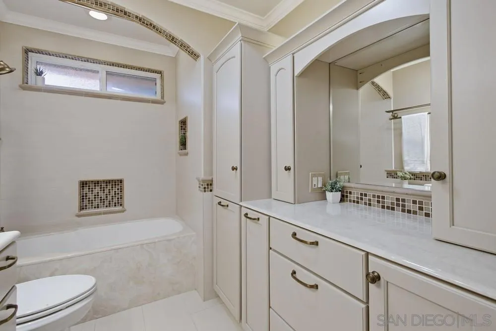 11385 Paseo Albacete, San Diego, California 92129 home-pic-29