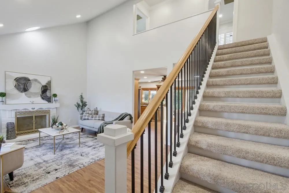 11385 Paseo Albacete, San Diego, California 92129 home-pic-20