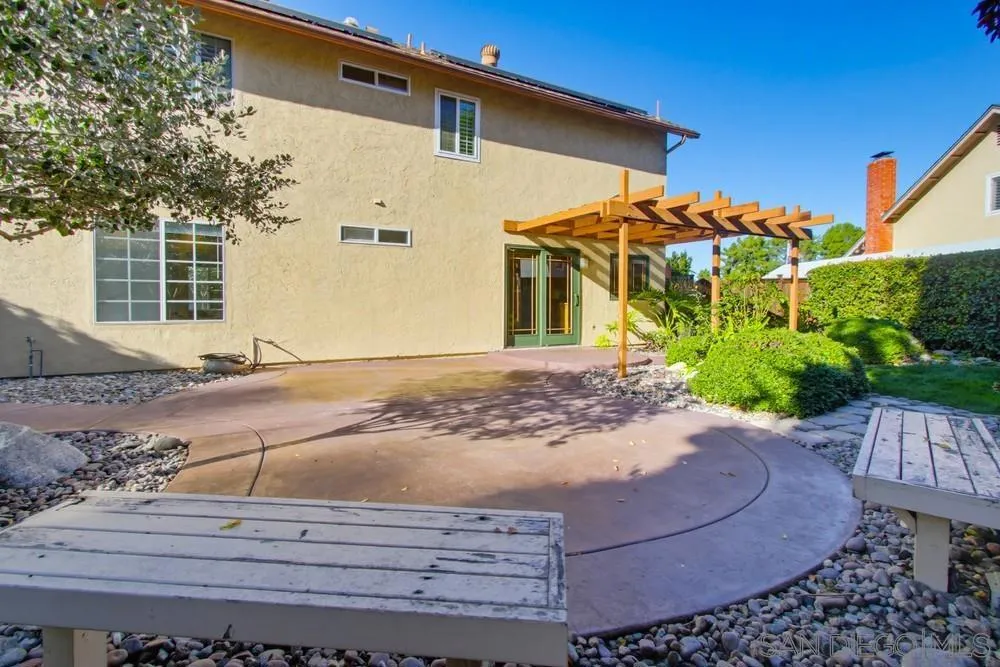 11385 Paseo Albacete, San Diego, California 92129 home-pic-41