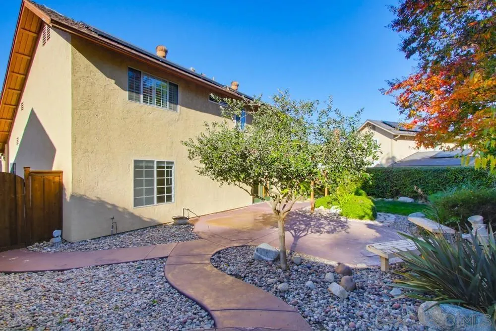 11385 Paseo Albacete, San Diego, California 92129 home-pic-46
