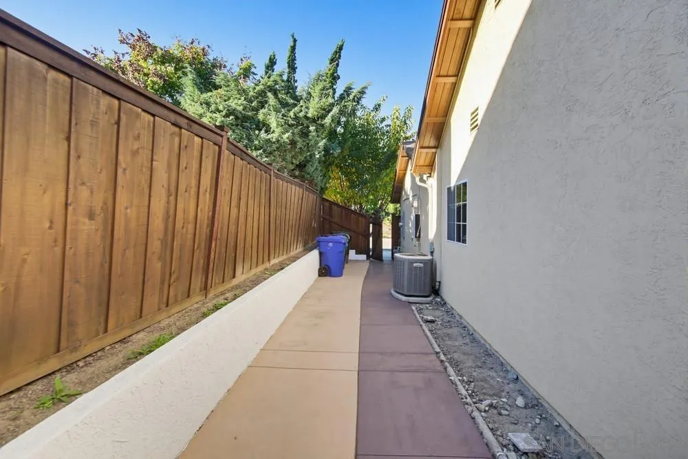 11385 Paseo Albacete, San Diego, California 92129 home-pic-49