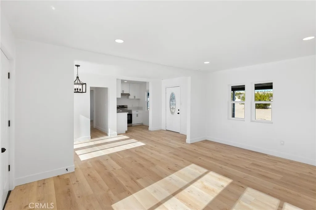 72555 Nicolson Dr, 29 Palms, California 92277 home-pic-34