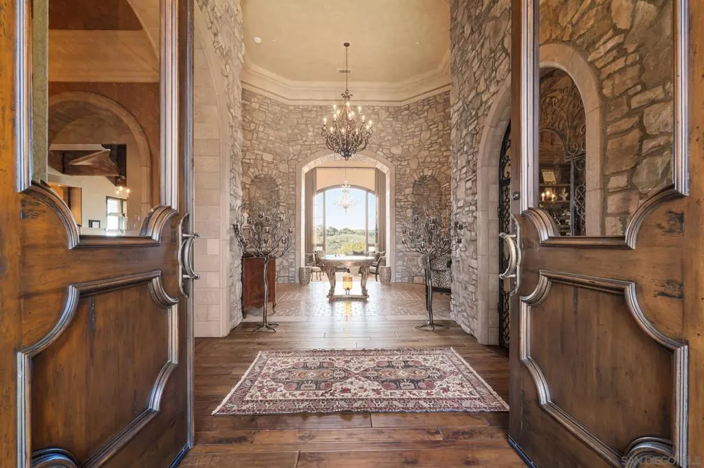 18486 Via Candela, Rancho Santa Fe, California 92091 home-pic-4