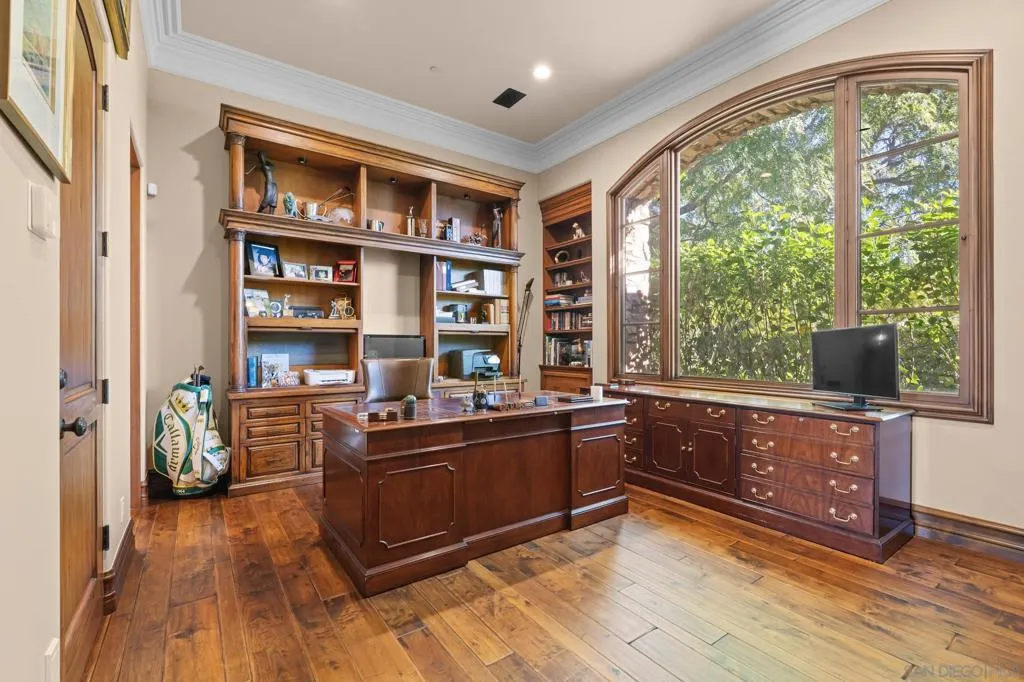 18486 Via Candela, Rancho Santa Fe, California 92091 home-pic-15