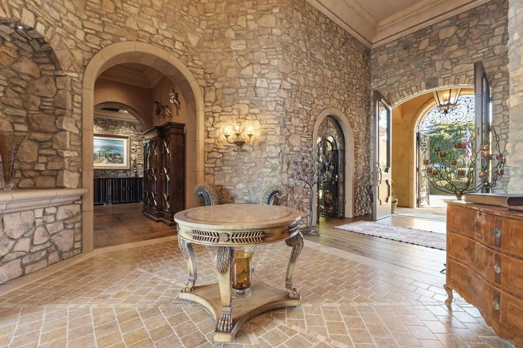 18486 Via Candela, Rancho Santa Fe, California 92091 home-pic-6