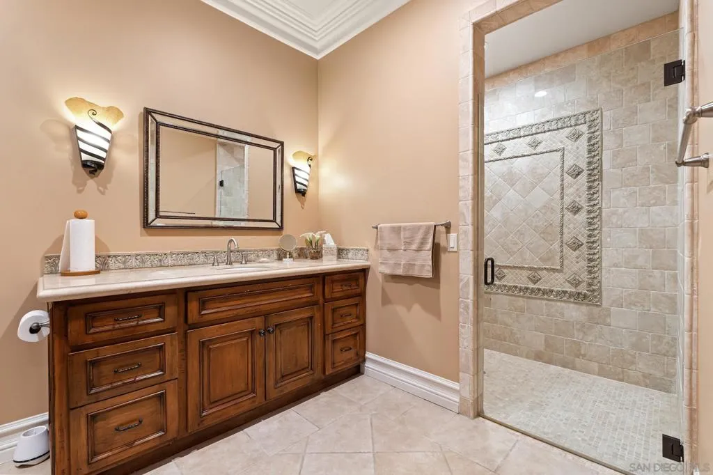 18486 Via Candela, Rancho Santa Fe, California 92091 home-pic-20