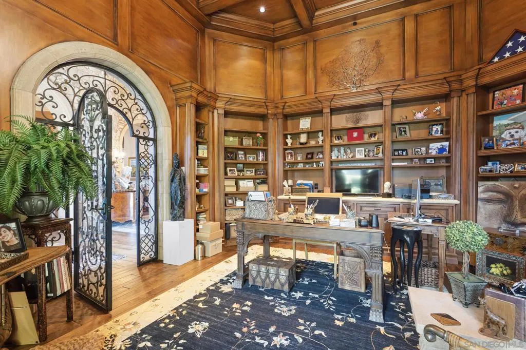 18486 Via Candela, Rancho Santa Fe, California 92091 home-pic-8
