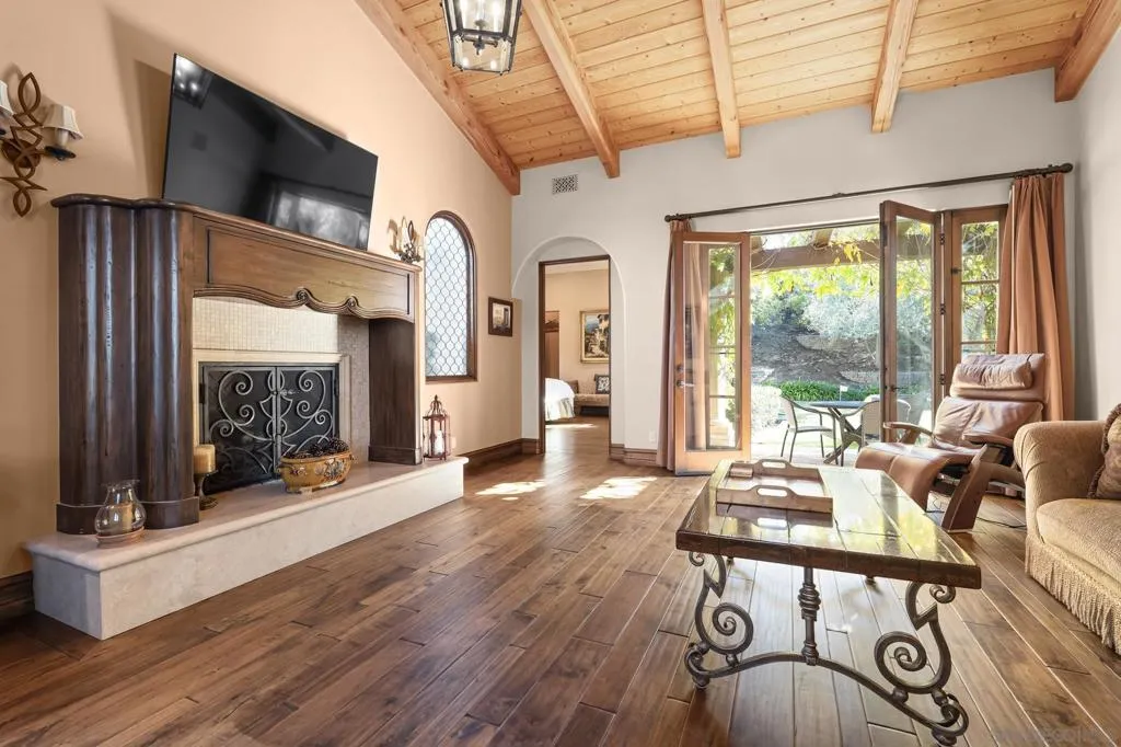 18486 Via Candela, Rancho Santa Fe, California 92091 home-pic-21