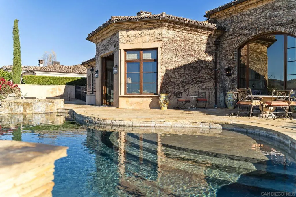 18486 Via Candela, Rancho Santa Fe, California 92091 home-pic-27