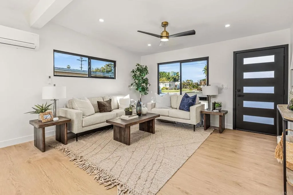 4725 Conrad, San Diego, California 92117 home-pic-3