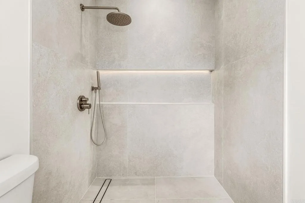 4725 Conrad, San Diego, California 92117 home-pic-18