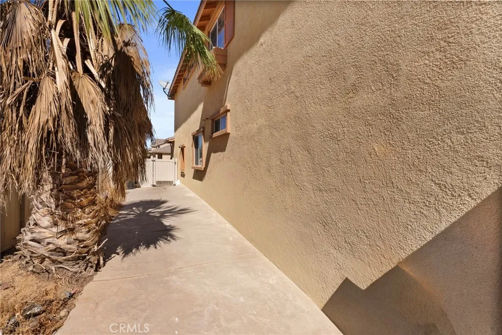 2300 Camellia Street, Palmdale, California 93551 home-pic-45