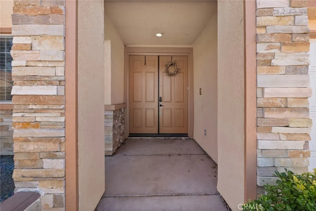 2300 Camellia Street, Palmdale, California 93551 home-pic-2