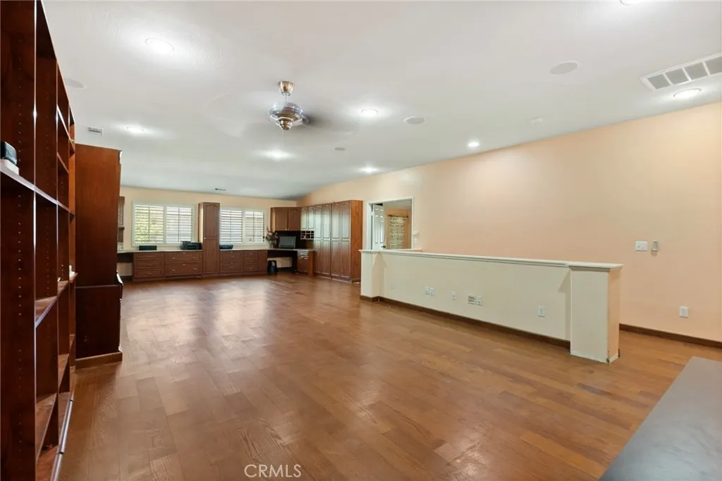 2300 Camellia Street, Palmdale, California 93551 home-pic-33