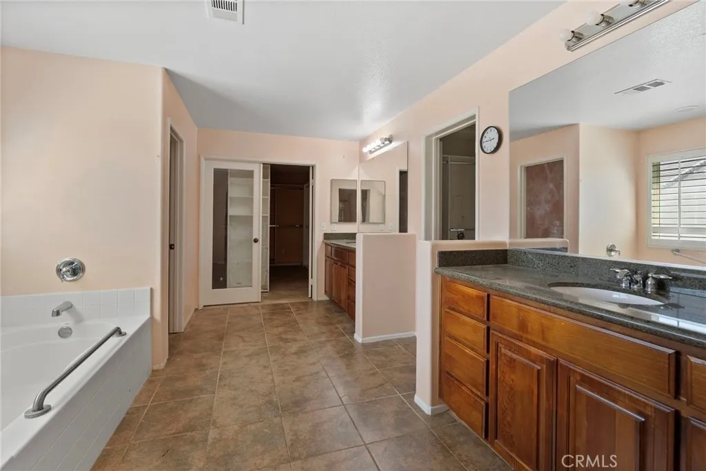 2300 Camellia Street, Palmdale, California 93551 home-pic-38