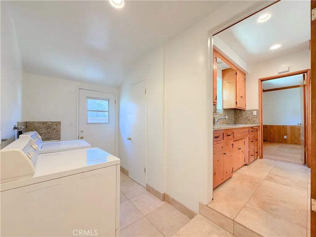 22137 Ybarra, Woodland Hills, California 91364 home-pic-26