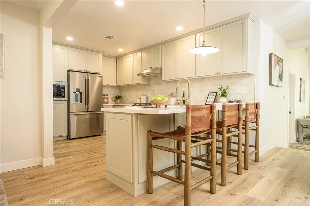 4155 Rose Avenue, Long Beach, California 90807 home-pic-6