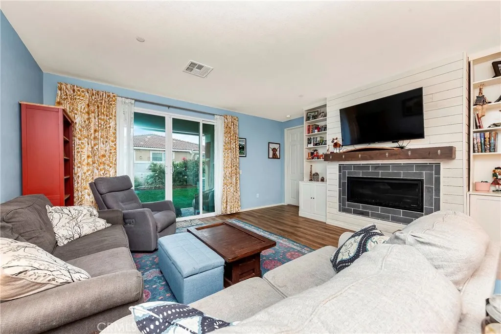 44123 Pagoda Way, Lancaster, California 93536 home-pic-11