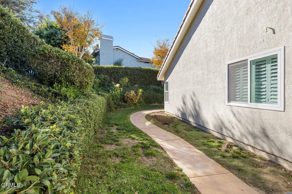 286 Golden Fern Court, Simi Valley, California 93065 home-pic-36