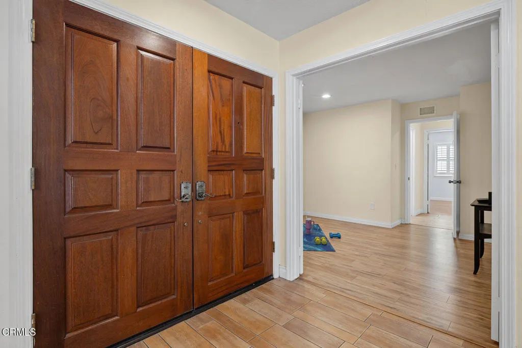 286 Golden Fern Court, Simi Valley, California 93065 home-pic-28