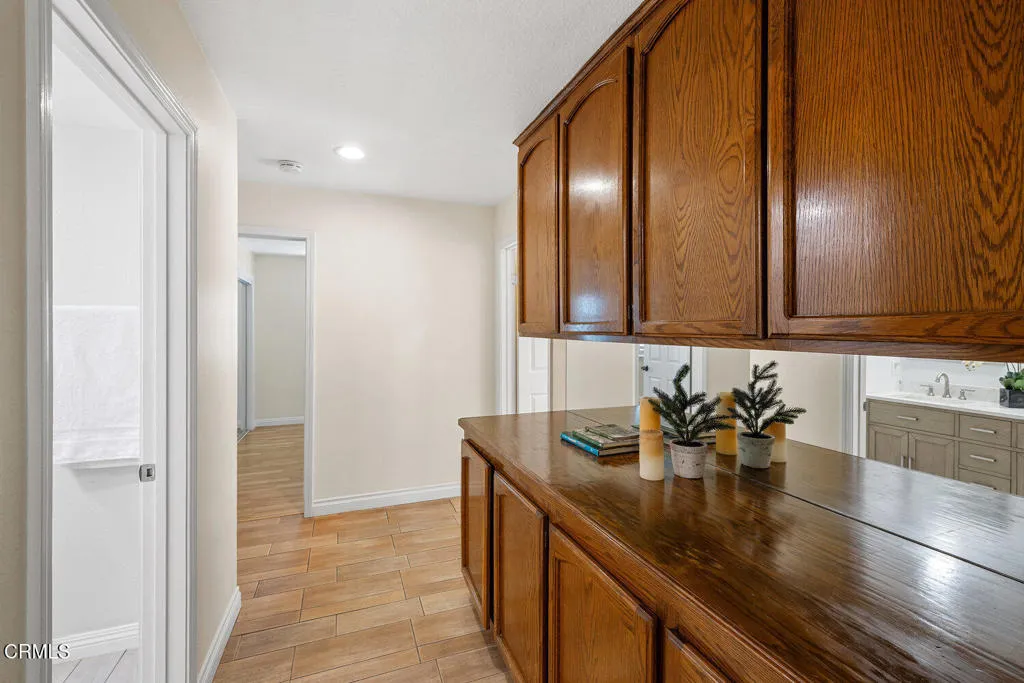 286 Golden Fern Court, Simi Valley, California 93065 home-pic-18