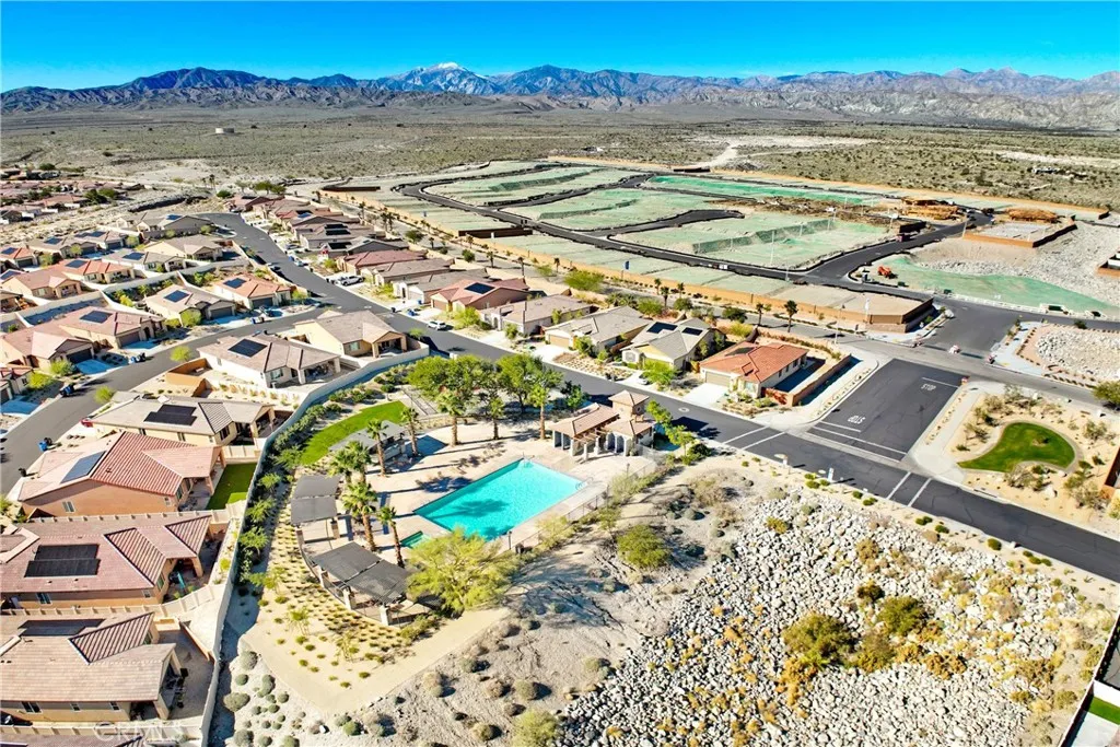 11695 E Crescent, Desert Hot Springs, California 92240 home-pic-26