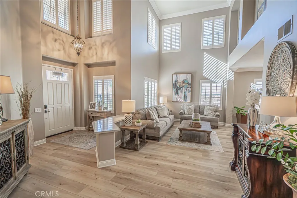 23321 Cuestport Drive, Valencia, California 91354 home-pic-5