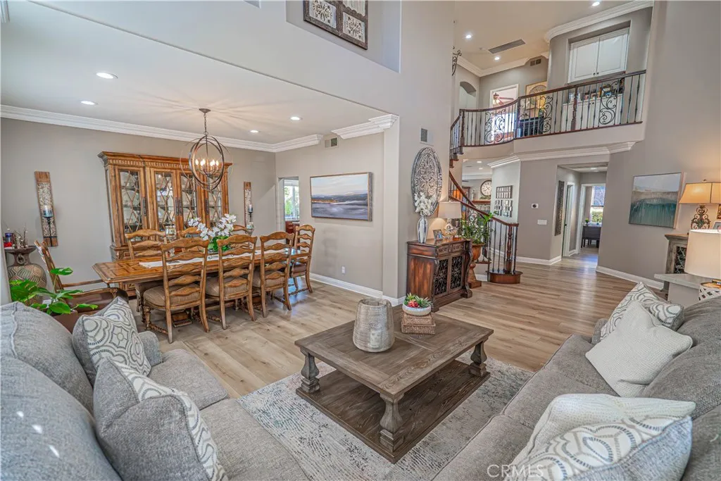 23321 Cuestport Drive, Valencia, California 91354 home-pic-7