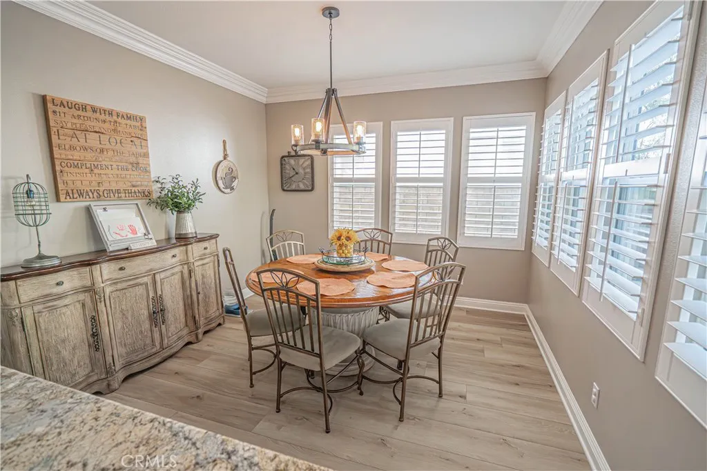 23321 Cuestport Drive, Valencia, California 91354 home-pic-19