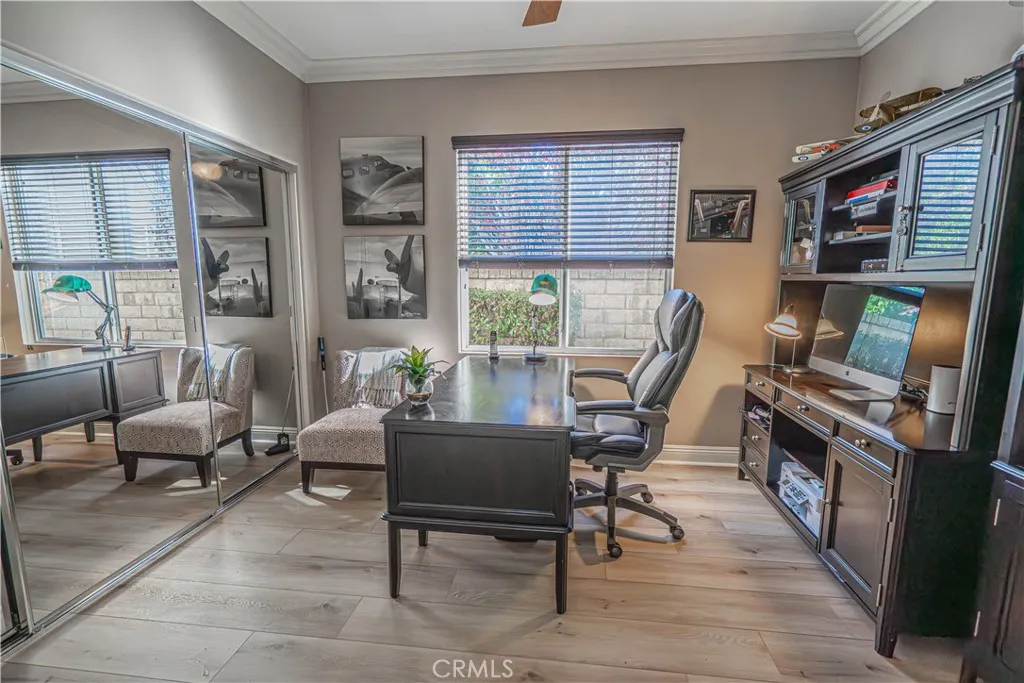 23321 Cuestport Drive, Valencia, California 91354 home-pic-25