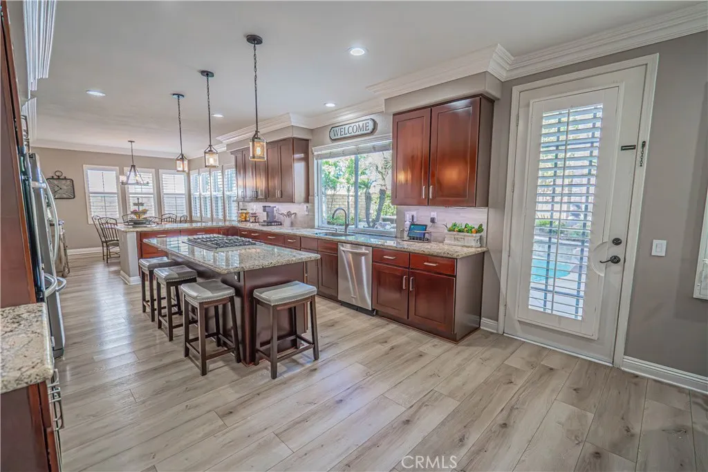 23321 Cuestport Drive, Valencia, California 91354 home-pic-14