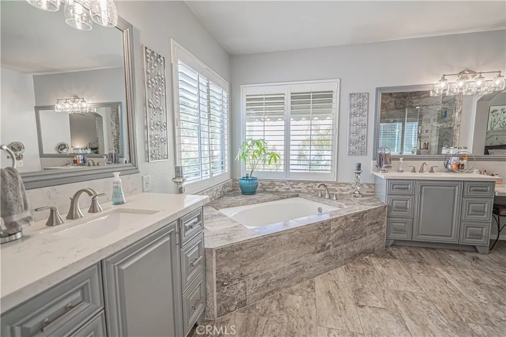 23321 Cuestport Drive, Valencia, California 91354 home-pic-32