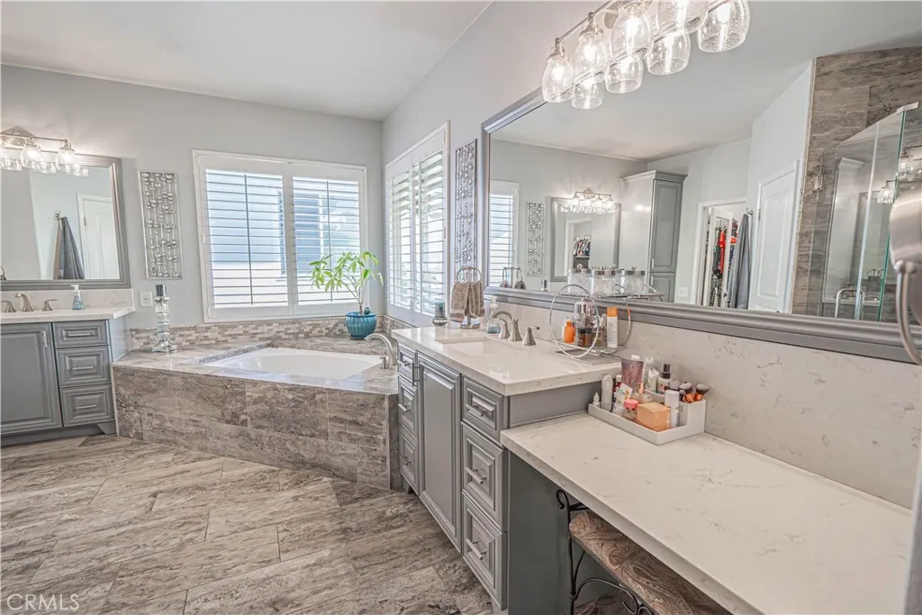 23321 Cuestport Drive, Valencia, California 91354 home-pic-30