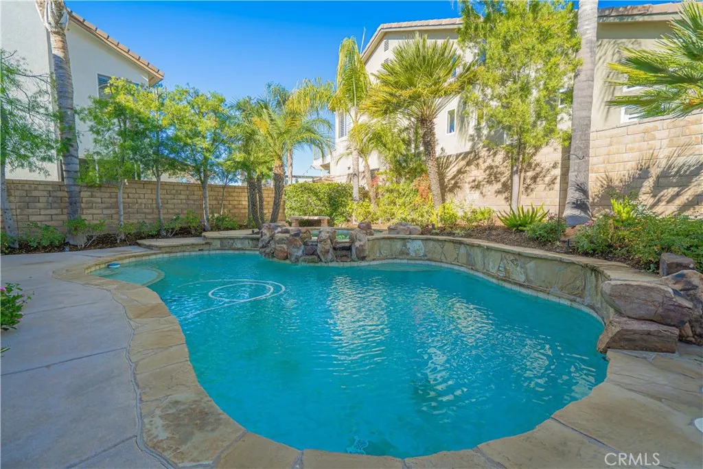 23321 Cuestport Drive, Valencia, California 91354 home-pic-40
