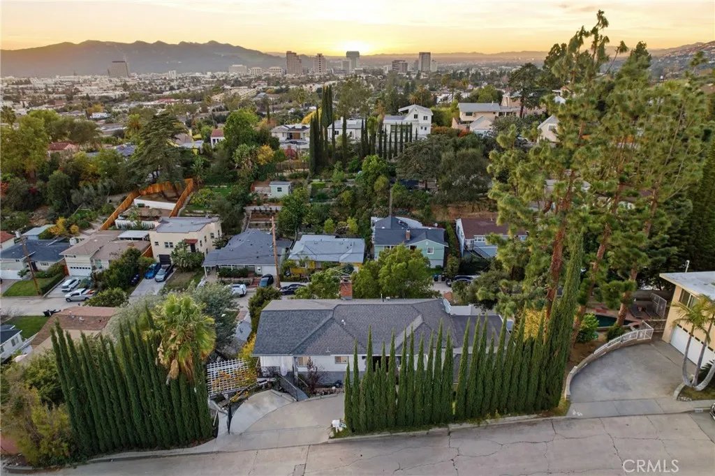 760 Luton, Glendale, California 91206 home-pic-30