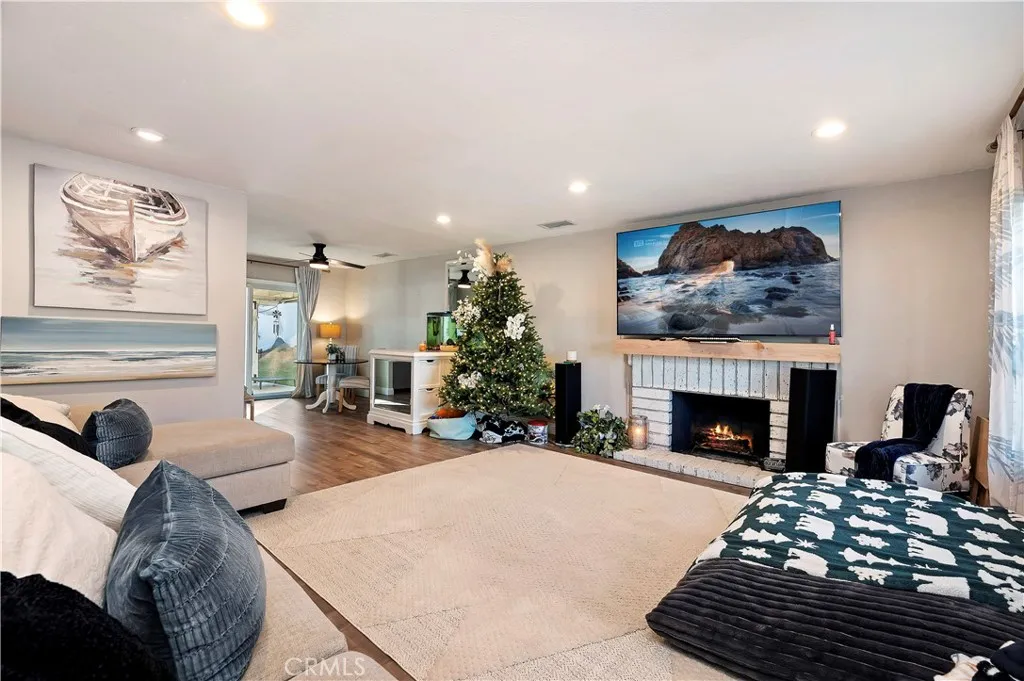 25143 Sugar Hill, Moreno Valley, California 92553 home-pic-6