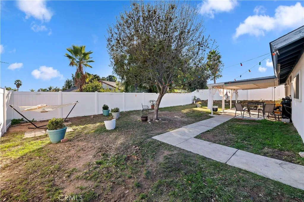 25143 Sugar Hill, Moreno Valley, California 92553 home-pic-25